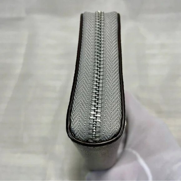 Nwot Michael Kors Large Wristlet Wallet - Picture 9 of 15